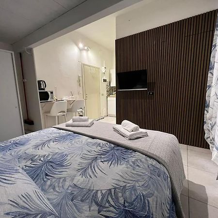Tiny & Cosy Studio Flat In Como Exterior photo
