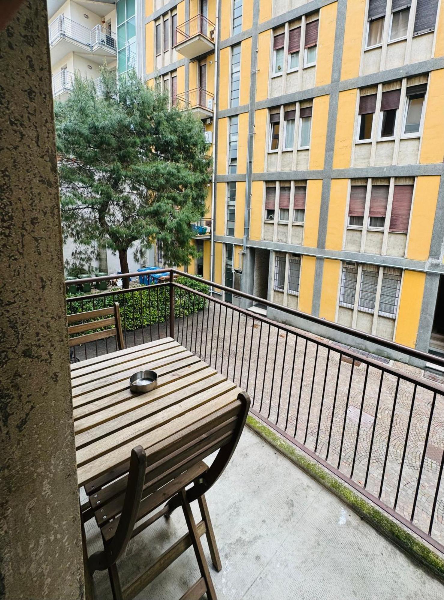 Tiny & Cosy Studio Flat In Como Exterior photo